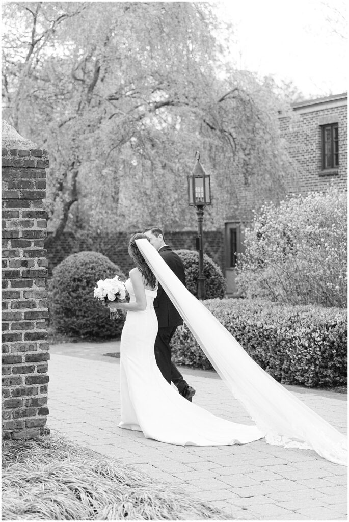 Aldie Mansion Wedding | Christina + Jon | Bucks County Wedding Photographer | Kelly Pullman Photography | www.KellyPullmanPhotography.com